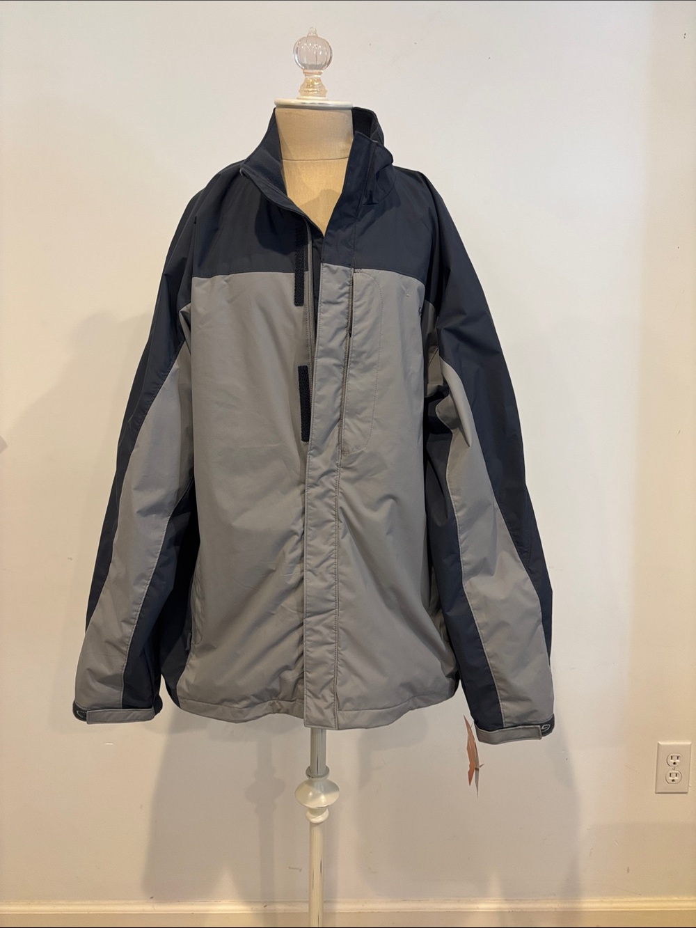 Champion Two-Tone Gray and Navy Ski Jacket and Pants